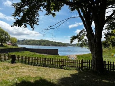 Pitch package 2 people with electricity (max 6 people with supplements) Lake view