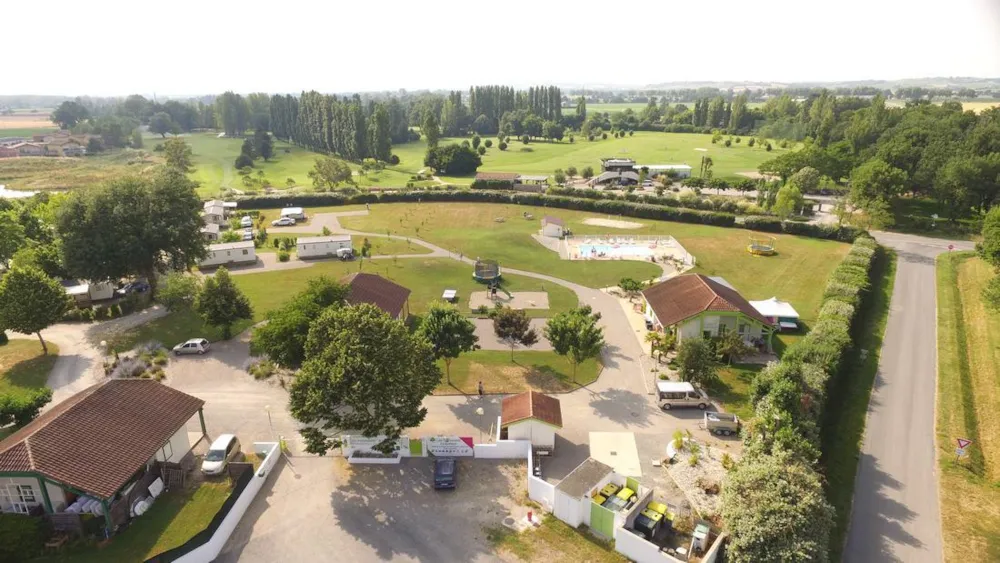 Camping Les Pommiers d'Aiguelèze