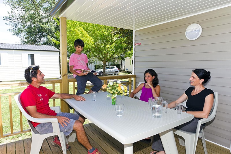 Mobilheim mit Klimaanlage 2 Zimmer - 31 m² - halbüberdachte Terrasse inbegriffen