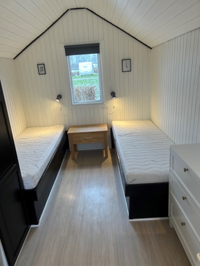Standard cabin