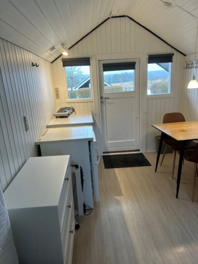 Standard cabin