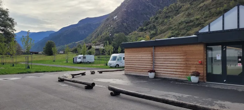 Emplacement En Camping