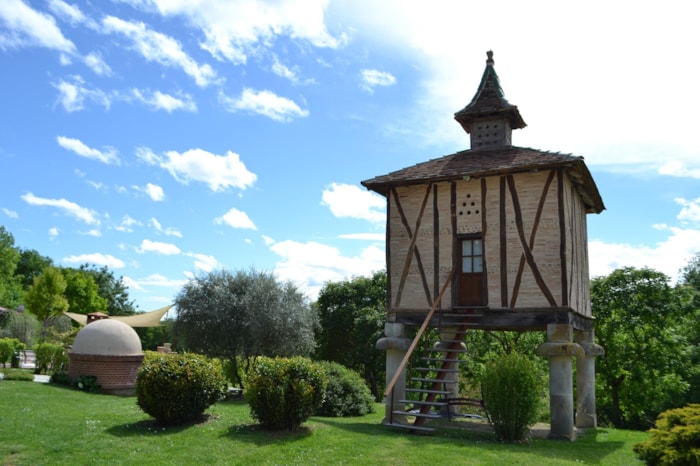 Veritable Pigeonnier Du Xvii Eme Siècle