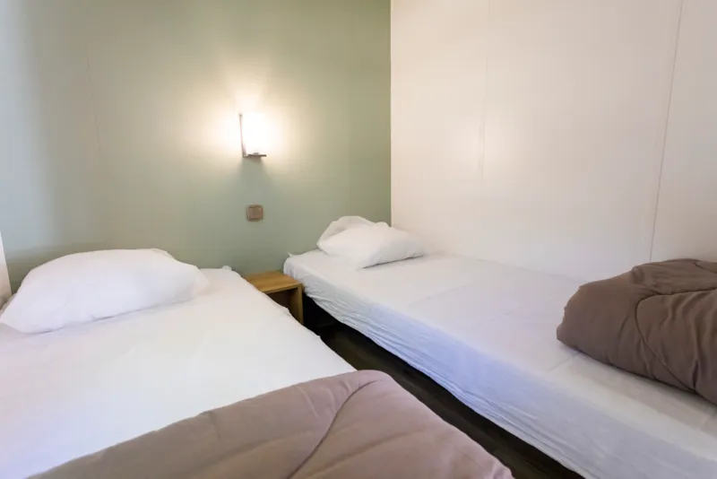 Grand Mobil-Home Bois 1-