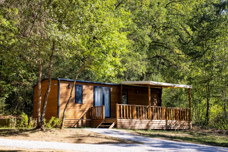 Très Grand Mobil-Home  Chenille-   33M2 / 3 Chambres