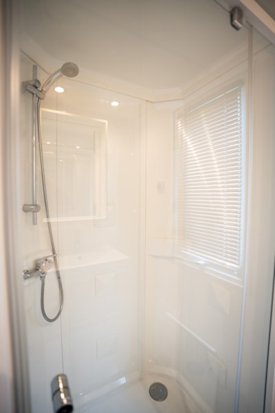 Luxe Mobilehome 2 bedrooms 1 or 2 bathrooms — 7
