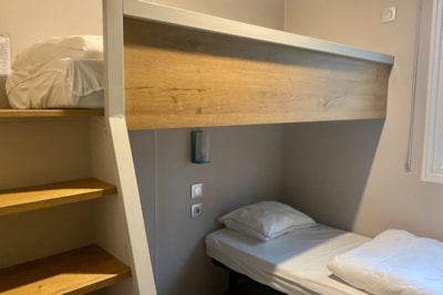 6-person extra luxury mobile home