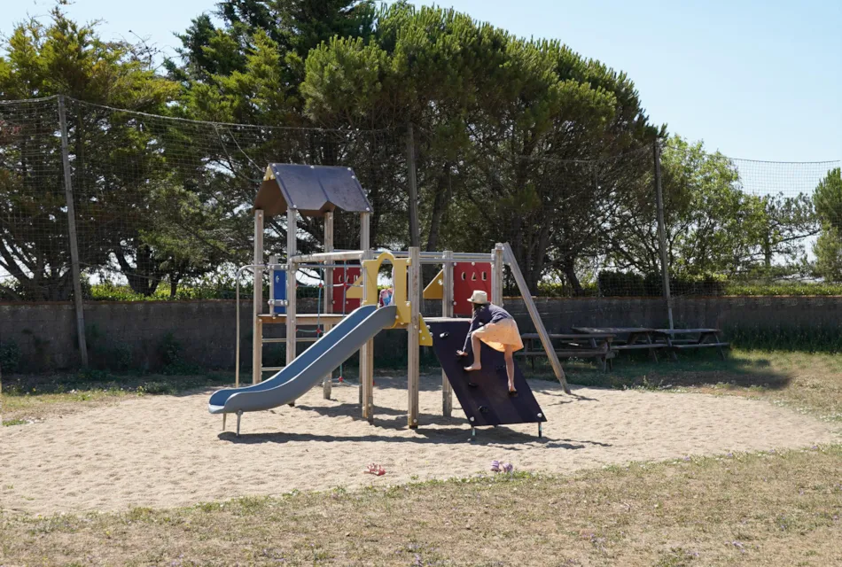 Camping A La Corniche