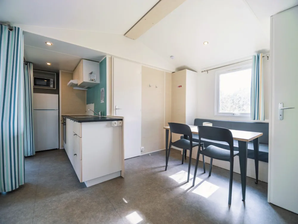 Accommodation - Mobile-Home 2 Bedrooms - Camping A La Corniche