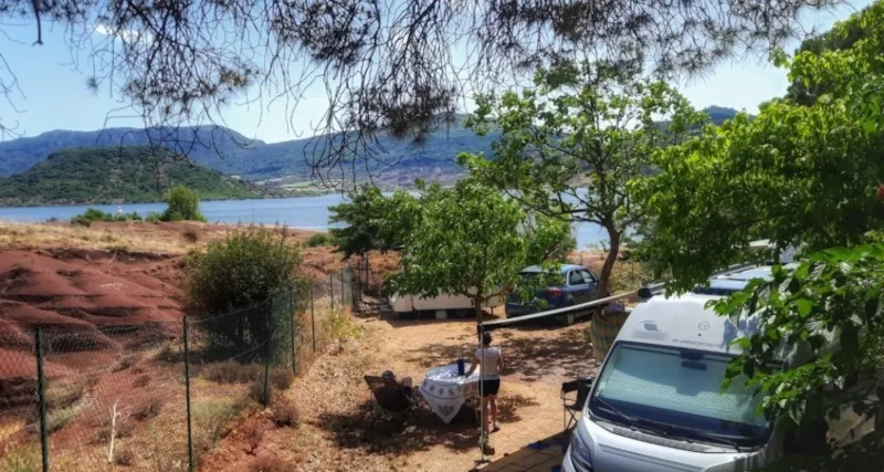 Forfait Camping (Emplacement, 2 Personnes, 1 Véhicule)