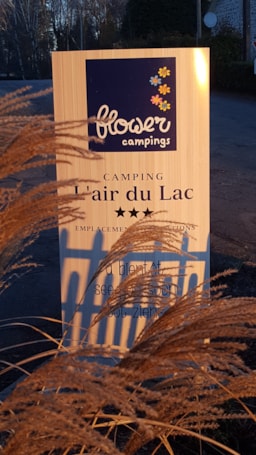 Flower Camping L'Air du Lac - image n°3 - Roulottes