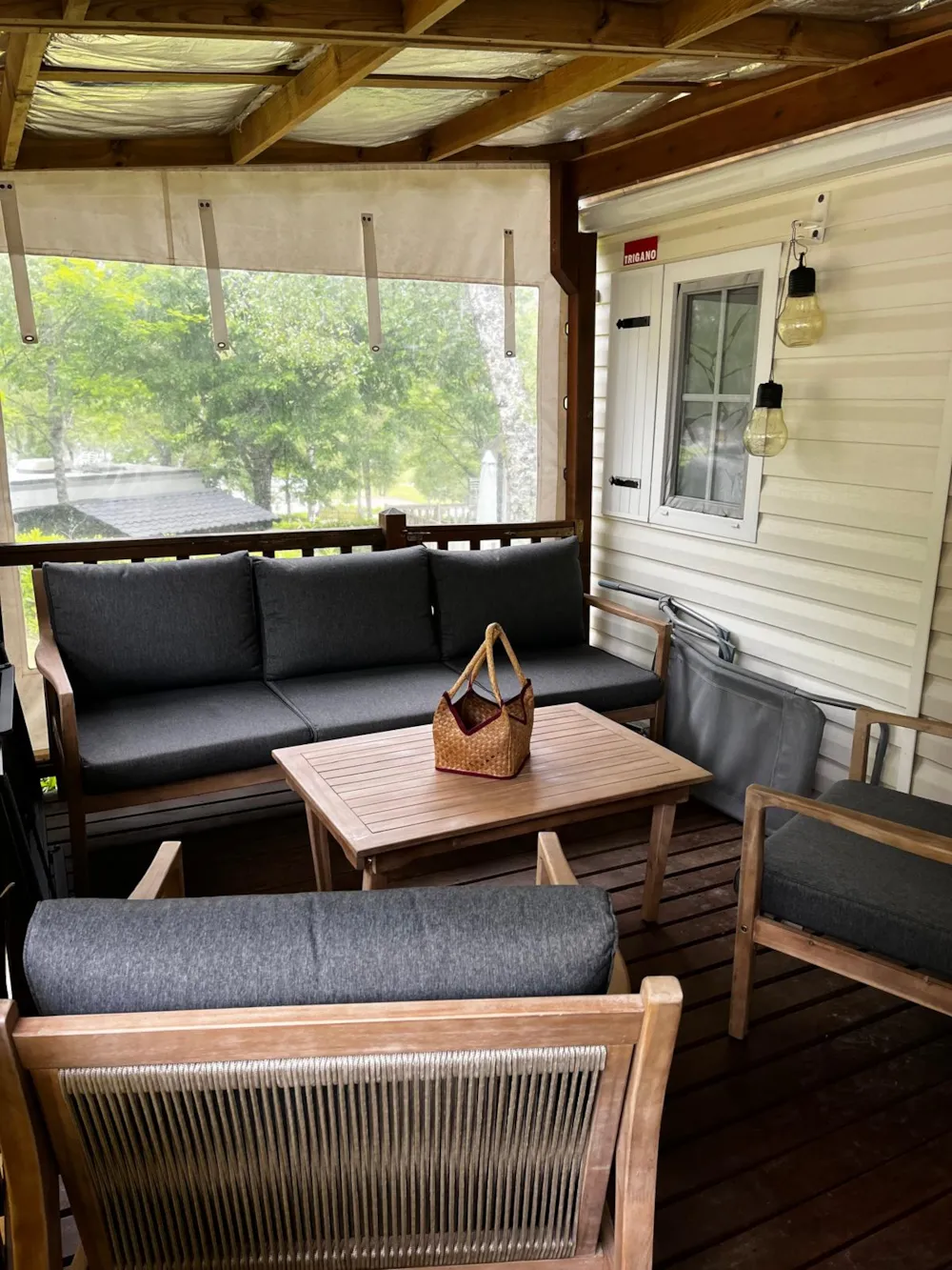 Location - Mobil Home Confort 38M² (3Ch- 6 Pers) -Avec Terrasse + Sdb+ Lave-Linge + Clim+ Plancha+ Salon Jardin - Flower Camping L'Air du Lac
