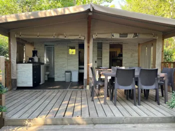 Mietunterkunft - Tente Lodge Safari Confort - Camping  & Aire Naturelle Le Mas de Rome