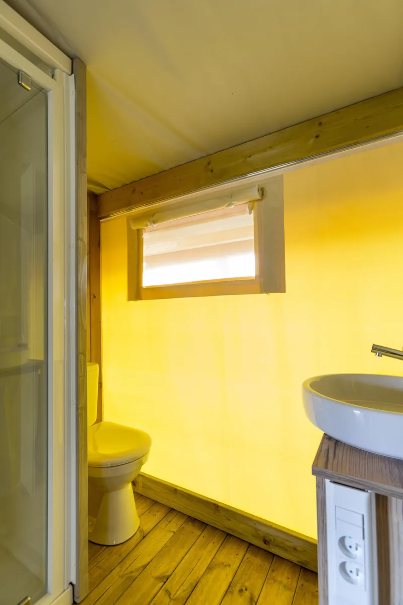 Freeflower Standard 30M² Avec Sanitaires ( 2Ch-5 Pers) + Terrasse Couverte