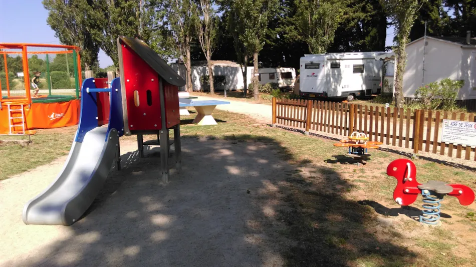 Flower Camping Le Fou du Roi