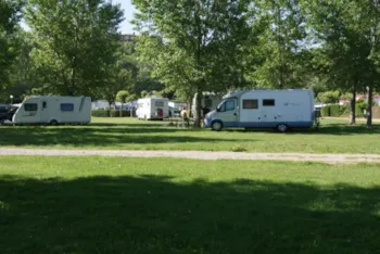 Stellplatz - Stellplatz Premium - Camping De Haro