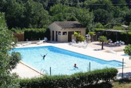 Camping LE PESSAC - image n°13 - Roulottes