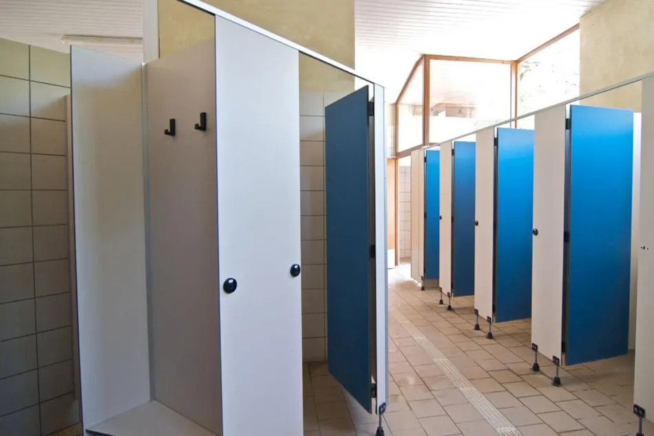 Camping La Garenne à Saint-Laurent-du-Pape / ARDECHE