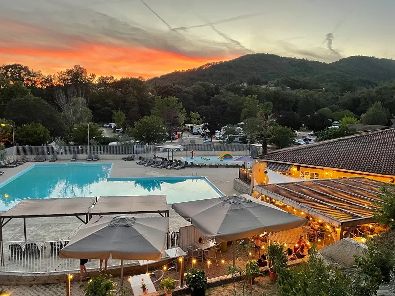 Camping La Garenne à Saint-Laurent-du-Pape / ARDECHE