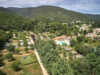 Camping La Garenne à Saint-Laurent-du-Pape / ARDECHE - image n°2 - Camping Direct