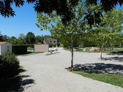 Pitch: motor home + electricity - 40m²