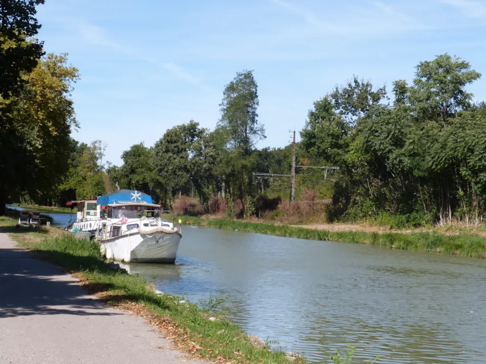 Camping LE CLOS DE LA LERE