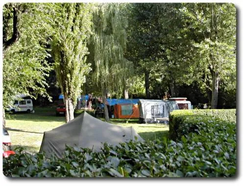 Emplacement + Camping-Car + Électricité 6A