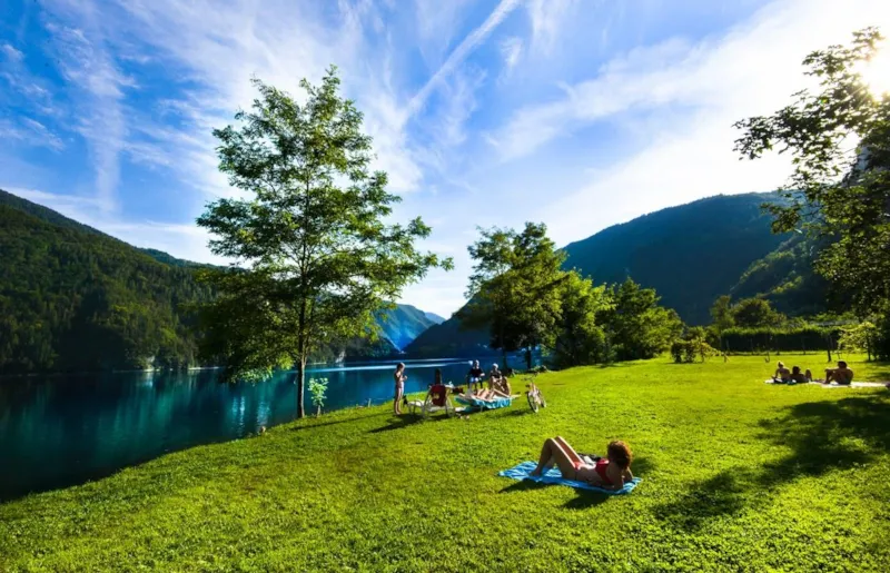 Emplacement Arsiè: 2 Personnes, Véhicule + Électricité