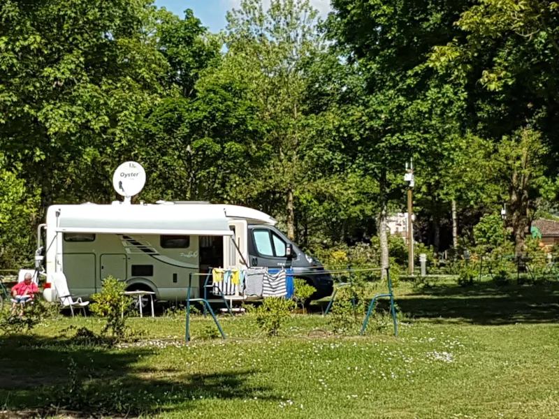 Emplacement Camping