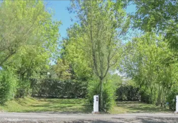 Stellplatz - Stellplatz Mit Stromanschluss - Camping et Gîtes du FAILLAL