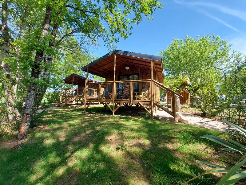 Cabane Lodge sur Pilotis Duo (+ mini cabane pour 2 pers. supp.)