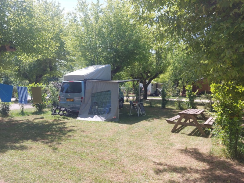 Emplacement SOLO avec électricité