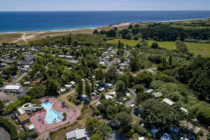 Flower Camping La Grande Plage - Ucamping