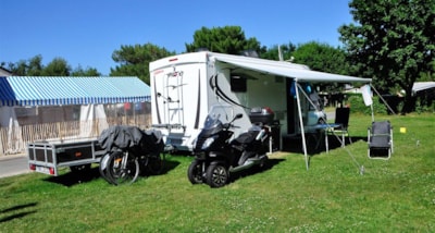 Package Pitch : car + tent / caravan or camping-car — 8