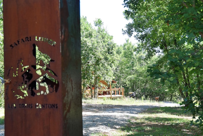 Tente Lodge Avec Sanitaires