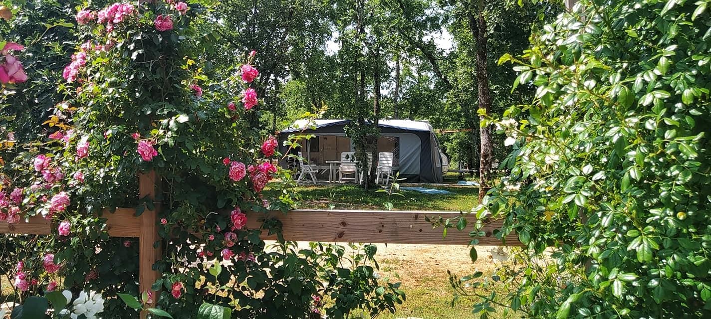 Camping LES 3 CANTONS — Photo 6