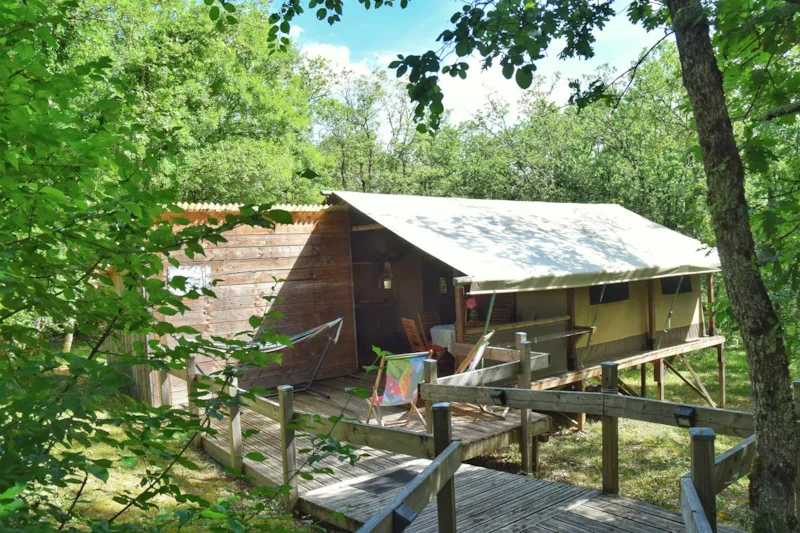 Tente Lodge Avec Sanitaires