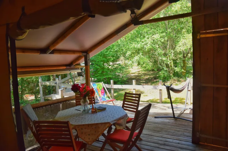 Tente Lodge Avec Sanitaires