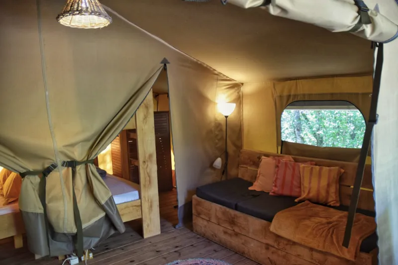 Tente Lodge Avec Sanitaires