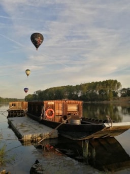 Camping Au Bord de Loire - image n°8 - Roulottes