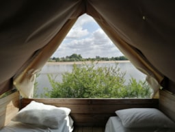 Camping Au Bord de Loire - image n°26 - Roulottes