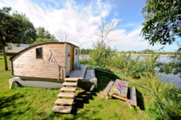 Accommodation - Catamaran Cabané Without Toilet Blocks - Camping Au Bord de Loire