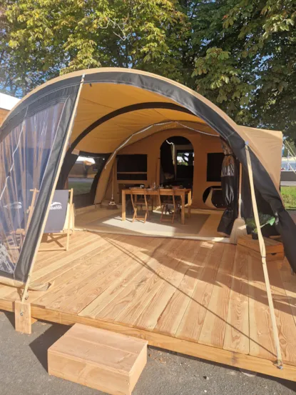 Nomad Tent Without Sanitary Facilities, 4 Adults + 2 Children