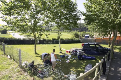 Parcela A 70M² :Coche  ( + Tienda O Caravana