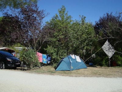 Pitch + 1 car + tent , caravan or camping-car — 6