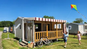 Mietunterkunft - Mobilheim Salsa - 2 Schlafzimmer- Premium Modell 2021 - Camping Le Balcon de la Baie