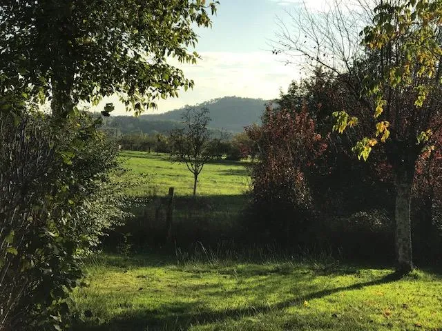 Emplacement Tente/Caravane/Camping-Car (Inclus 2 Pers.)