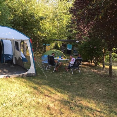 Tent/caravan/camping-car pitch (incl. 2 pers.) — 2