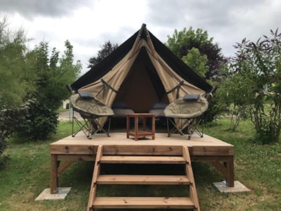 Moorea safari tent - 1 bedroom - 2 small beds (sheets supplied) — 1