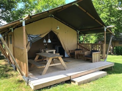 Tent lodge safari - 2 bedrooms (without bathroom) (1 bed 160 and 3 beds 90) — 1